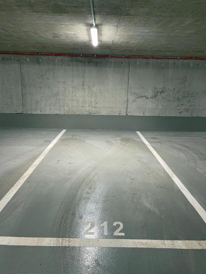 Design Apartment Nr 2 Mit Terrasse Und Parkplatz Straubing Exteriör bild